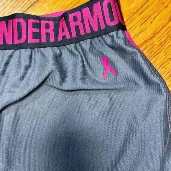 NWOT Under Armor Breast Cancer Awareness Shorts S - Picture 5 of 6